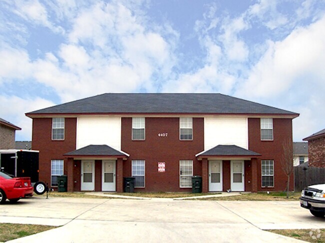 Building Photo - 4407 Jeff Scott Dr Unit Apt A