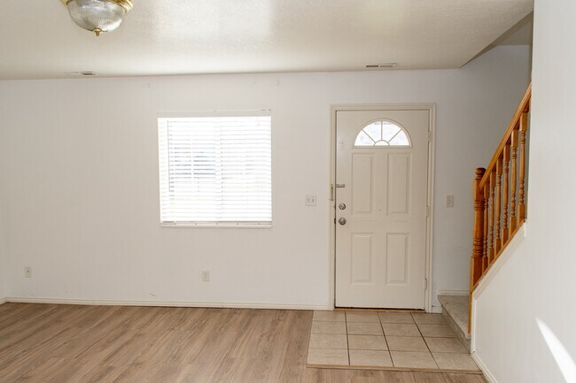 Photo - 73 Hampton Pl