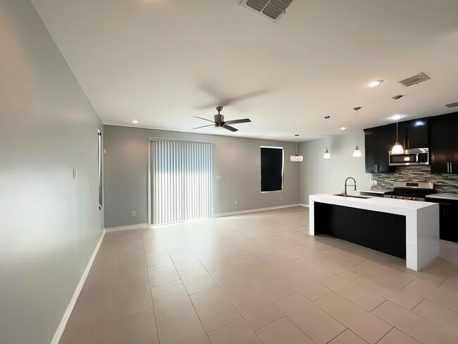 Photo - 7926 Elka Lp