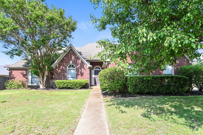 Building Photo - 2055 Bohemia Cove Rental