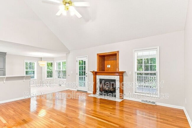 Photo - 116 Ethanhill St