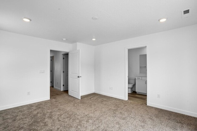 Photo - BRAND NEW! 3 Bedroom townhome in Long Valley!