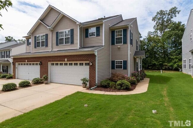 Building Photo - 126 Cline Falls Dr Rental
