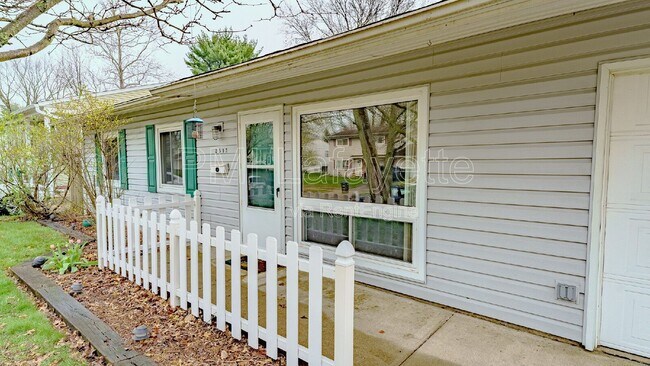 Photo - 2513 Oswego Ln