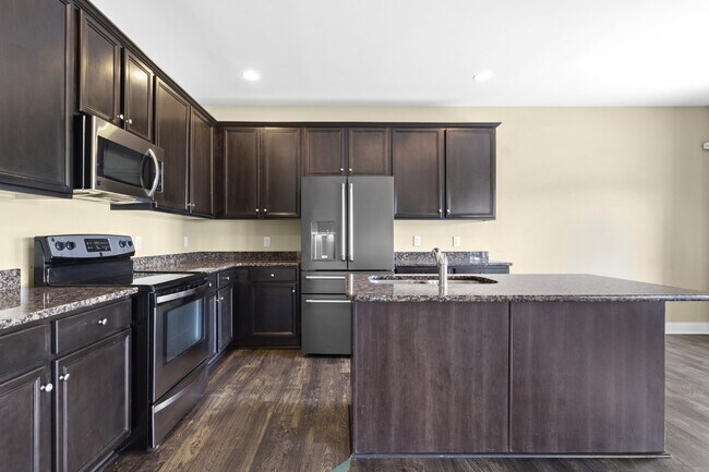 Photo - 224 Admiral Ct