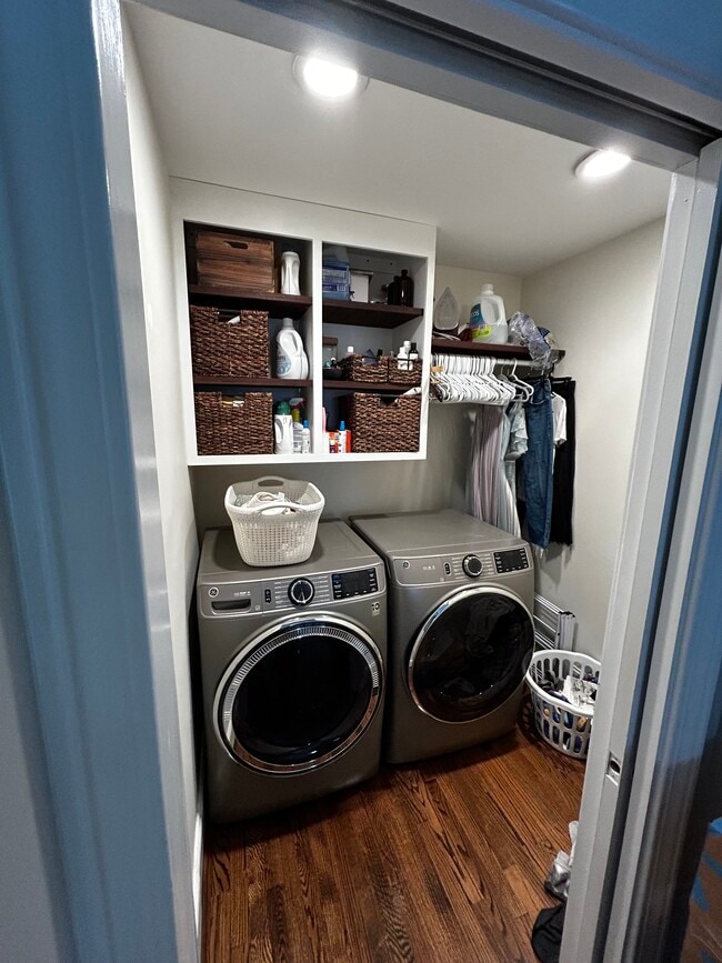 Photo - 233 Perry Ave