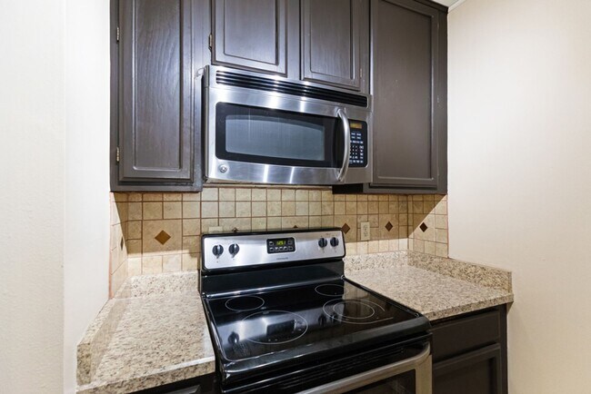 Photo - 1 Bed 1 Bath Located in the heart of the Medical Center Unidad 916