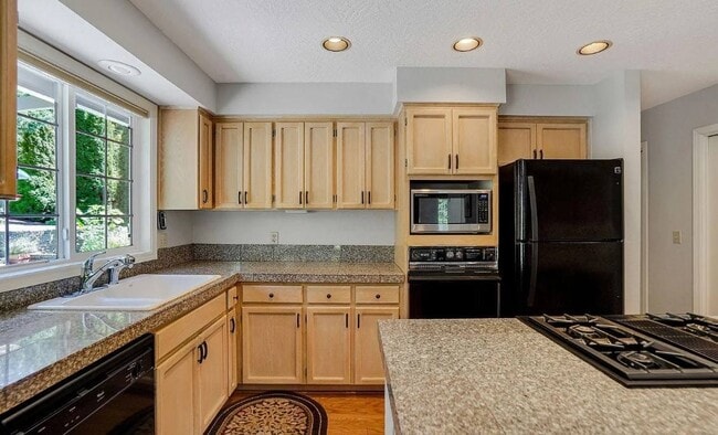 Photo - 4634 Croisan Scenic Way S