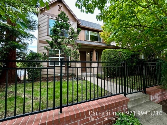 Building Photo - 710 NE 64th Pl Rental