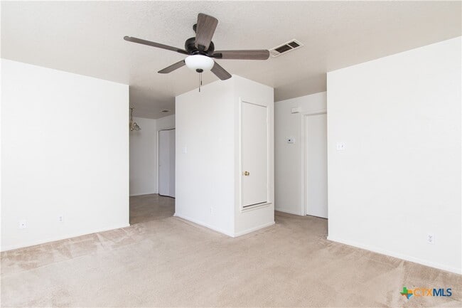 Photo - 2014 Cedarhill Dr Unit A