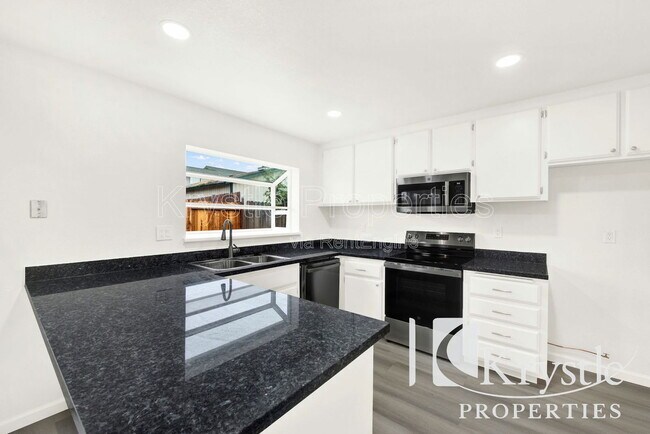 Photo - 606 Humbolt Dr
