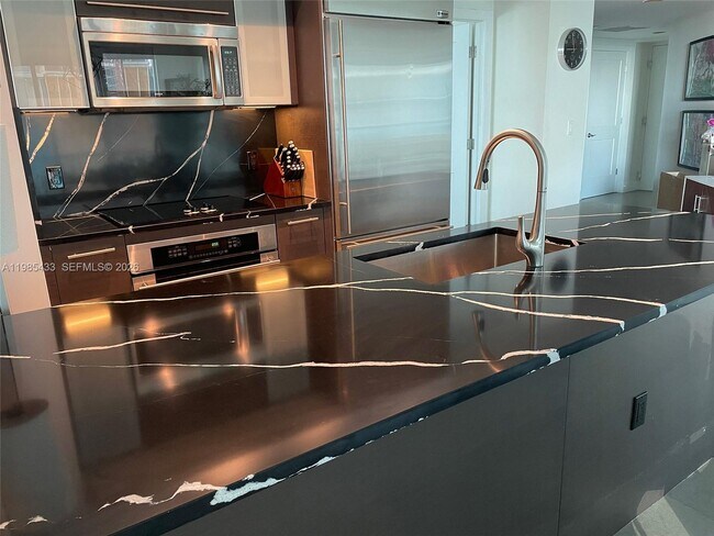 Photo - 55 SE 6th St Unit 1407