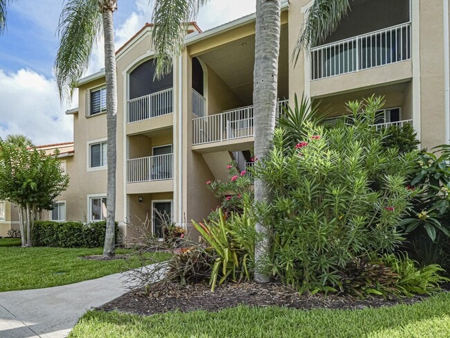 Photo - 1670 N 42ND Cir Unit 203