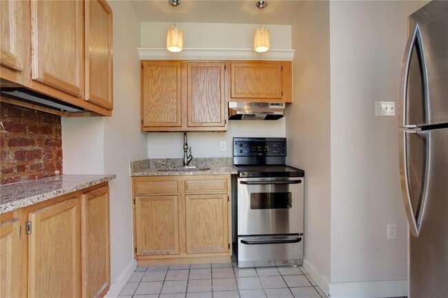 523 Dumaine St Unit 2C