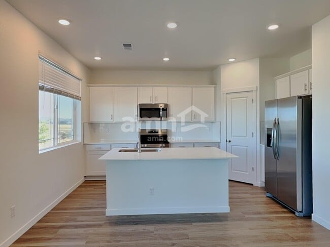 Photo - 26142 E Calhoun Pl