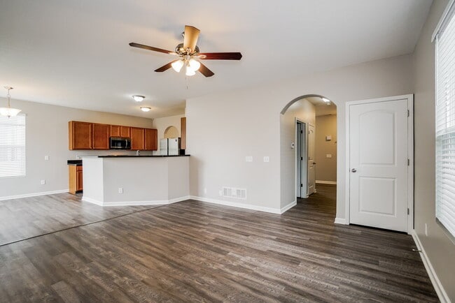 Photo - 5841 Marble Creek St