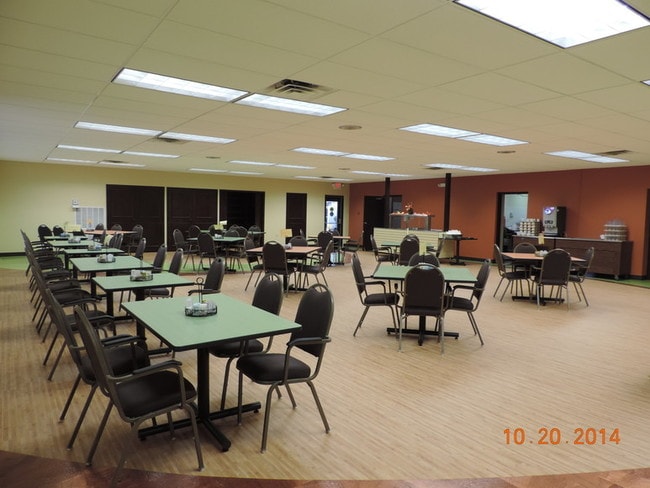 Photo - Windsor Manor East