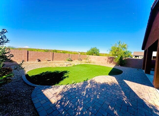 Photo - 1145 E Madera Grove Ln