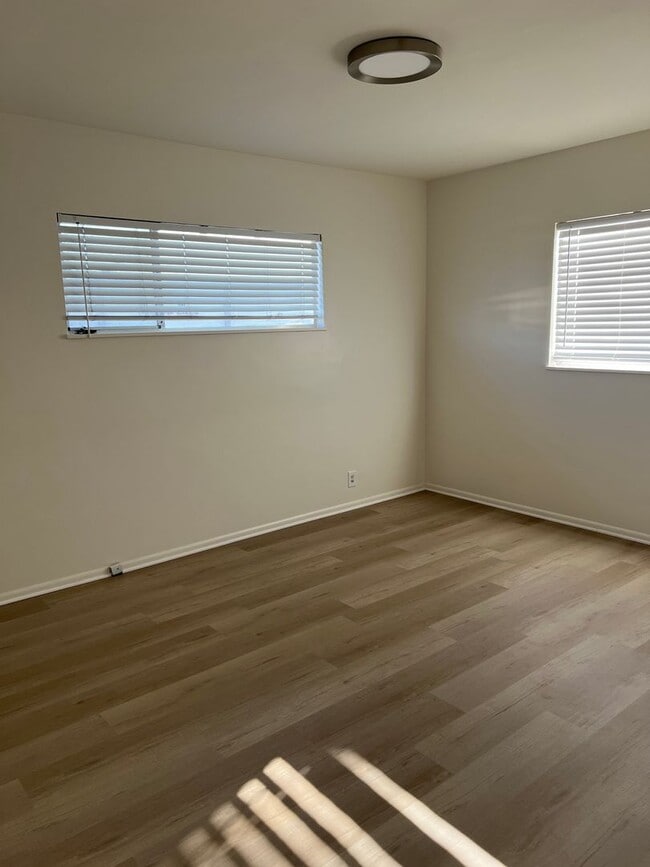 Photo - 2+1 Duplex in Ventura