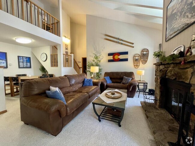 Building Photo - 89000 Ryan Gulch Rd Rental