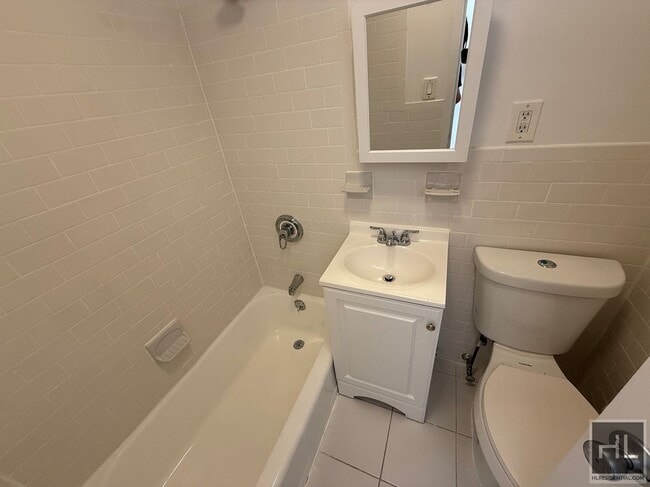 Photo - East 61 Street Unit 4C