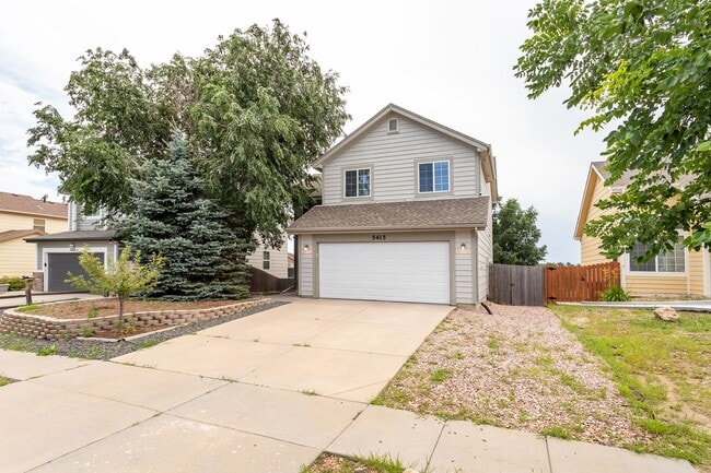 Photo - Beautiful 4-bedroom 3-bath located in Stetson Hills!