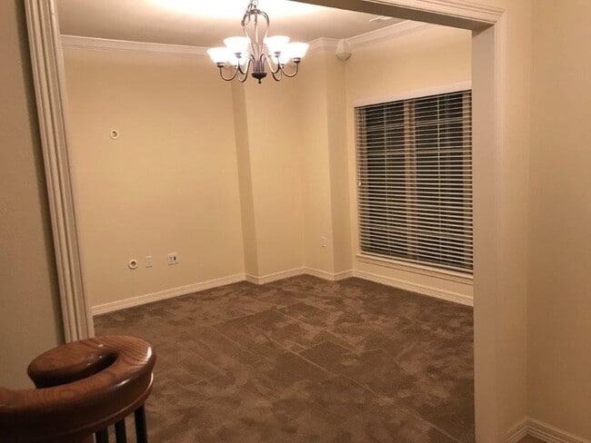 Photo - 2507 S Greens Way