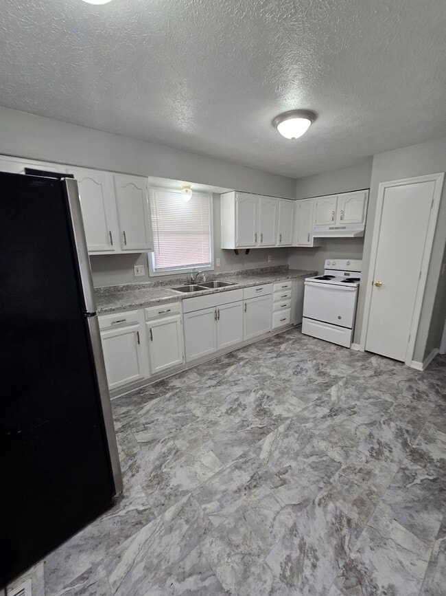 Two Bedroom Duplex in Lawrence Township ne... - Two Bedroom Duplex in Lawrence Township ne... House
