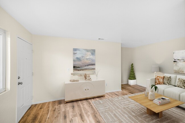 1005 E Ave R Unit 11