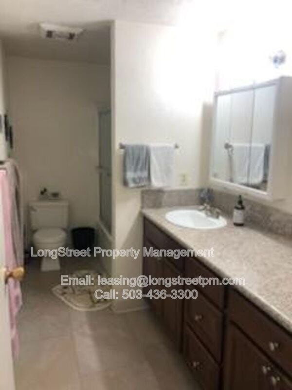 Photo - 644 SW 7th Unidad #3
