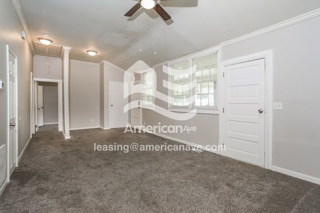 Photo - 236 W Miriam Ave