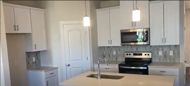 Photo - 1523 Olympic Ln