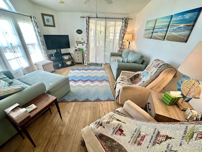 Photo - 501 Nettles Blvd Unit SI ID1537506P
