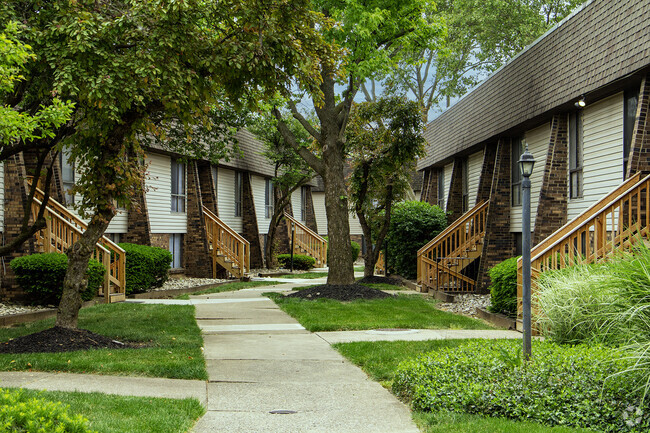 Building Photo - Moonglow Apartments