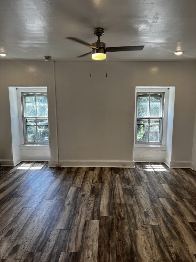 Newly Rehabbed Unit - 59 W Johnson St Unit Apartment 3