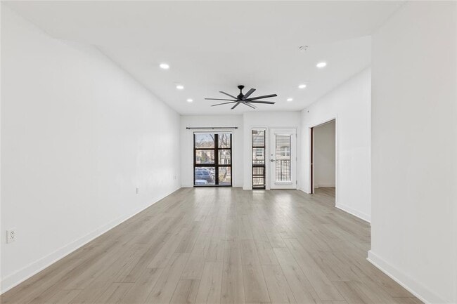 Photo - 1812 West Ave Unit 306