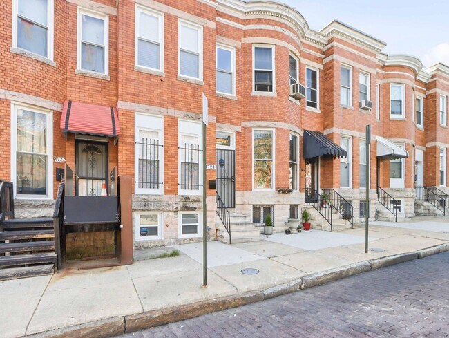 Photo - 1724 N Payson St