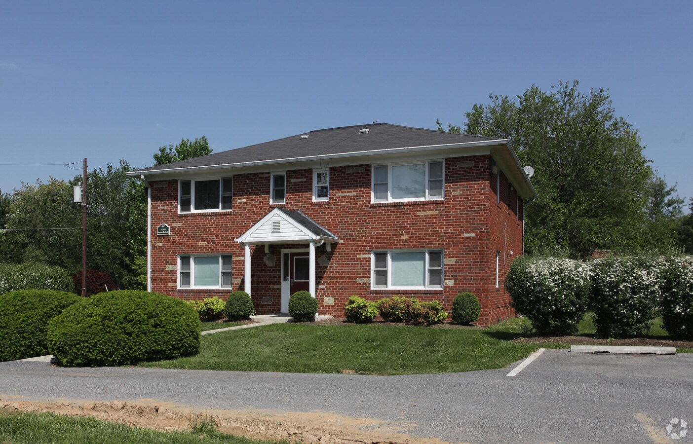 Flowers Apartments - Flowers Apartments