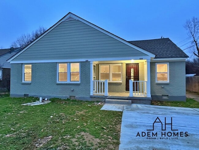 Building Photo - 111 Eastview Dr