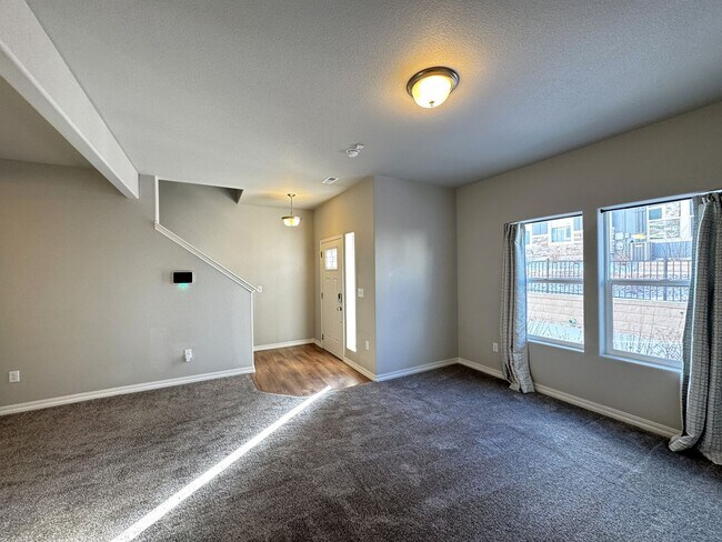 Photo - Gorgeous 3 Bedroom Townhouse Located in Northeast Colorado Springs