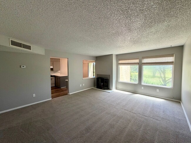 Photo - 303 Gage Blvd