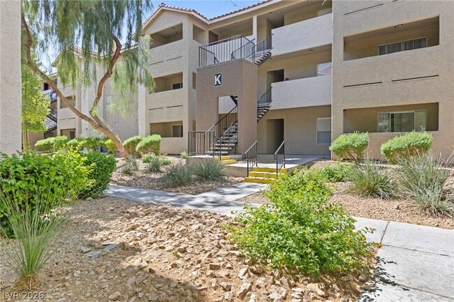 Building Photo - 4200 S Valley View Blvd Unit 2047