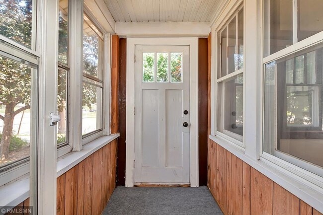 Photo - 309 Wilson Ave SE