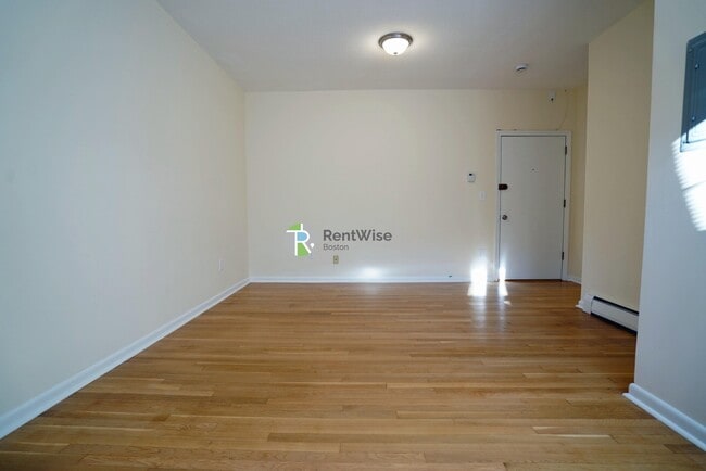 Photo - 2018 Commonwealth Ave Unit 33