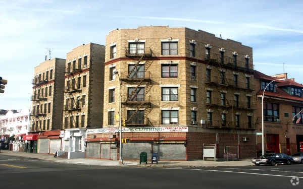 899 E 169th Street - 899 E 169th St Apartments