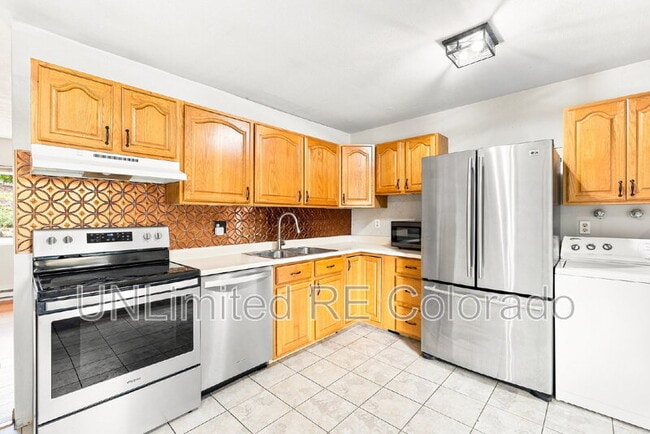 Photo - 1172 Glen St