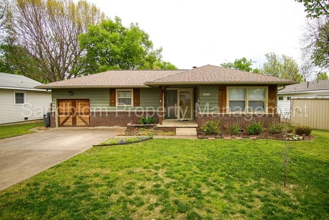 Building Photo - For Lease | Midtown Tulsa | Available Now!