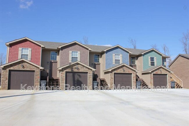 Building Photo - 1721 Thistlewood Dr