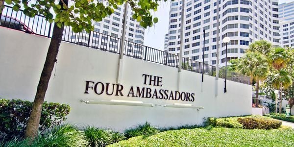 Photo - 905 Brickell Bay Dr Unit 1521