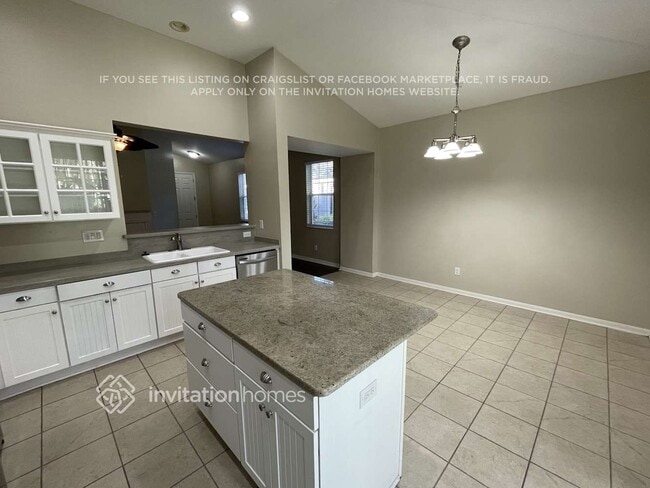 Photo - 7118 Bridgeview Dr